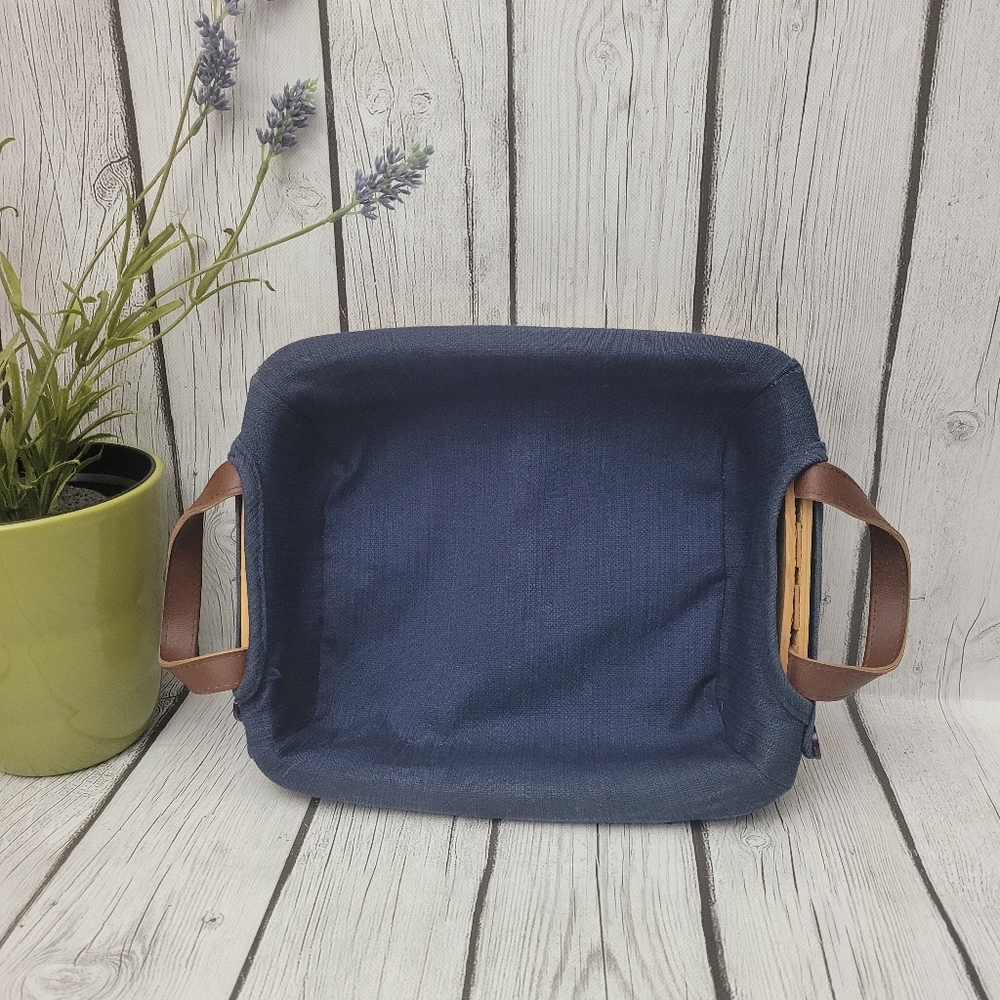 Vintage Handcrafted Taskets Renaissance Basket w/Cloth Navy Liner